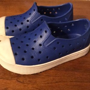 Old navy water shoes